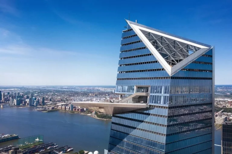 Best Glass Skyscrapers in the US: A Definitive Architectural Guide