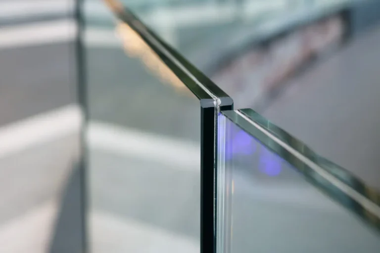 How to Avoid Glass Spontaneous Breakage: A Definitive Guide