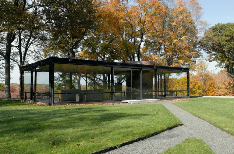 Top Glass Architecture in the US: A Definitive Editorial Guide